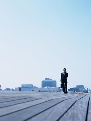 自己成長とキャリアアップを目指すビジネスパーソン必見！自律型人材の育成に向けた効果的な方法